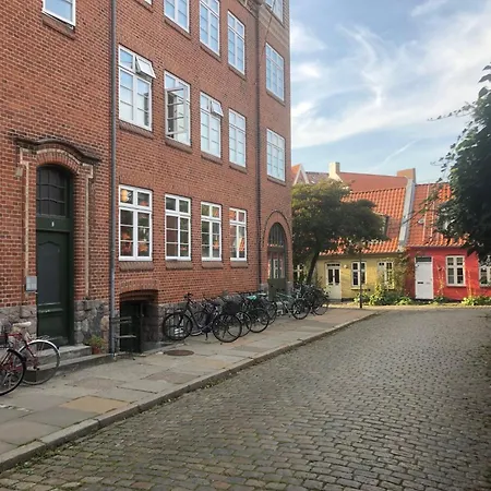 Apartamento Charmerende Lejlighed I Hjertet Af C *